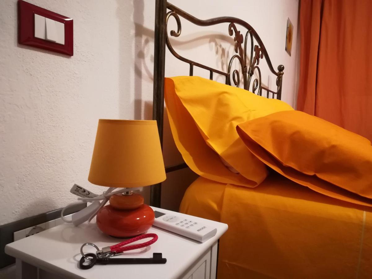 Deiana Bed and Breakfast Santu Lussurgiu Exteriör bild