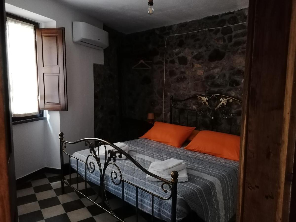 Deiana Bed and Breakfast Santu Lussurgiu Exteriör bild