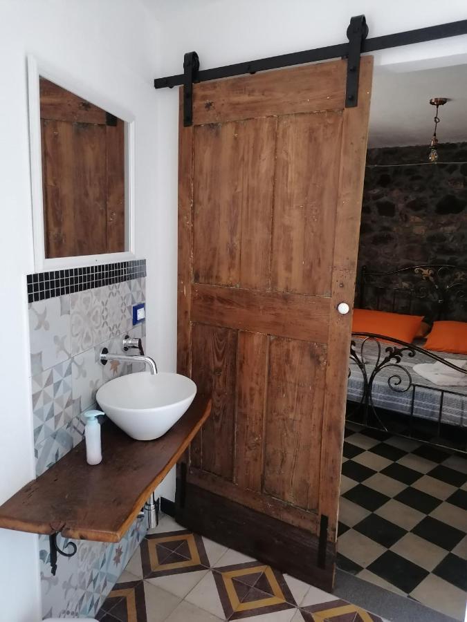 Deiana Bed and Breakfast Santu Lussurgiu Exteriör bild