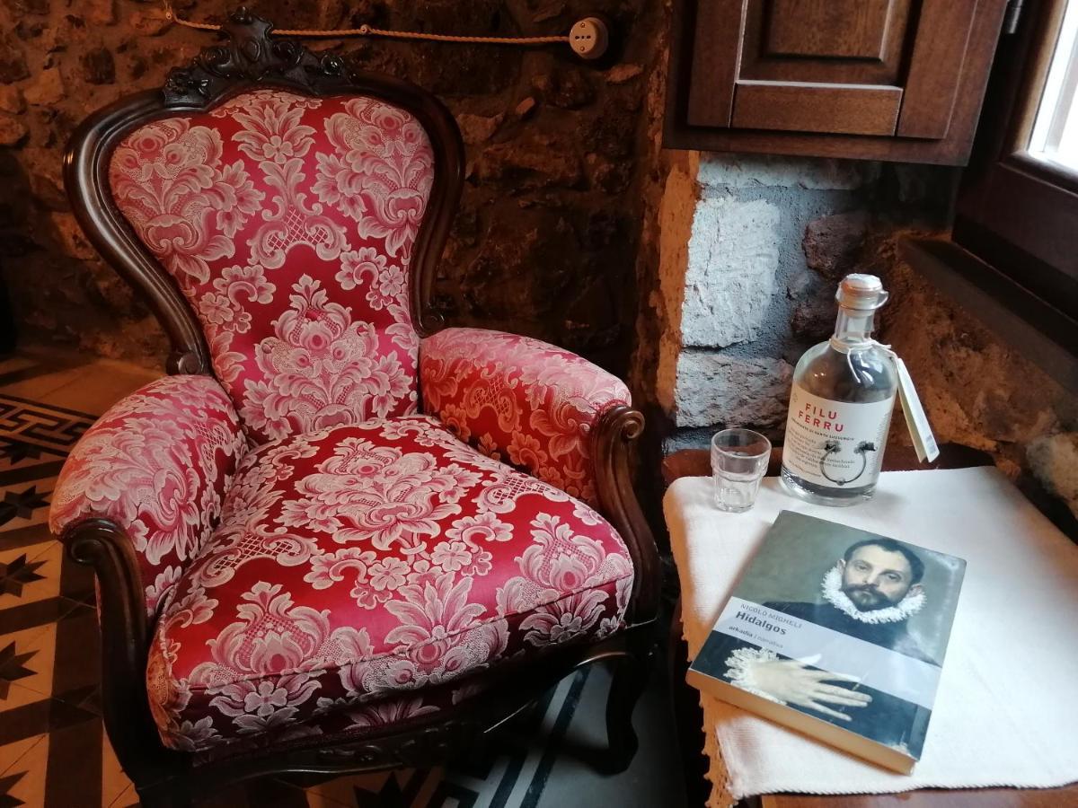 Deiana Bed and Breakfast Santu Lussurgiu Exteriör bild