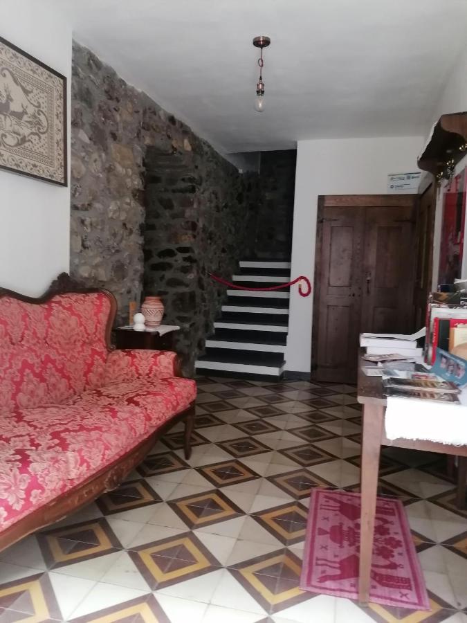 Deiana Bed and Breakfast Santu Lussurgiu Exteriör bild