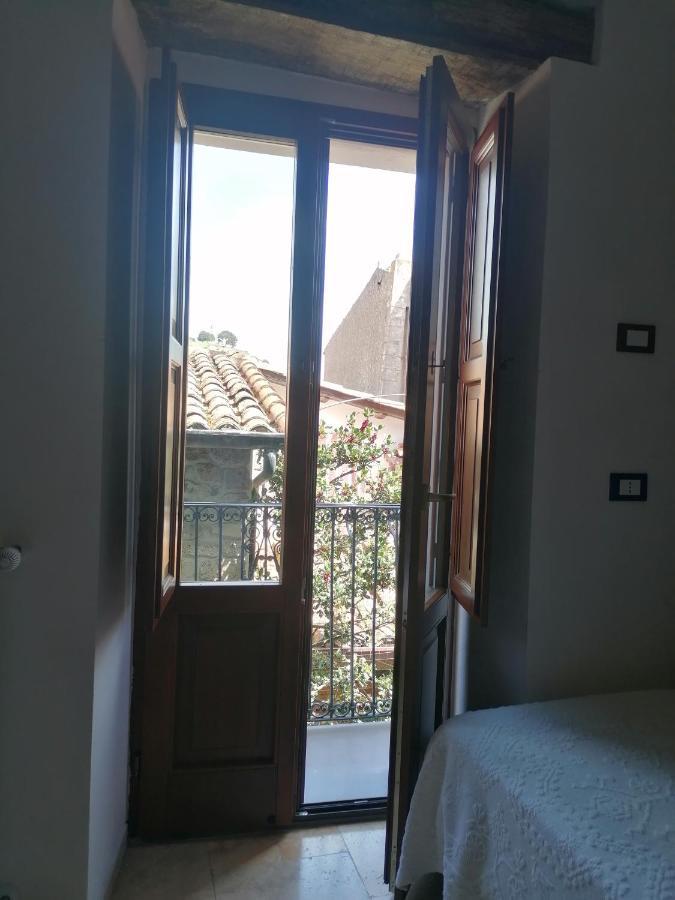 Deiana Bed and Breakfast Santu Lussurgiu Exteriör bild